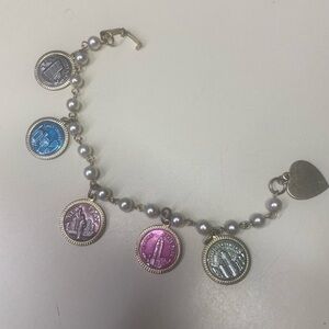 Vintage New York Landmark Tokens Heart 5 Charm Faux Pearl Bracelet Rare Find